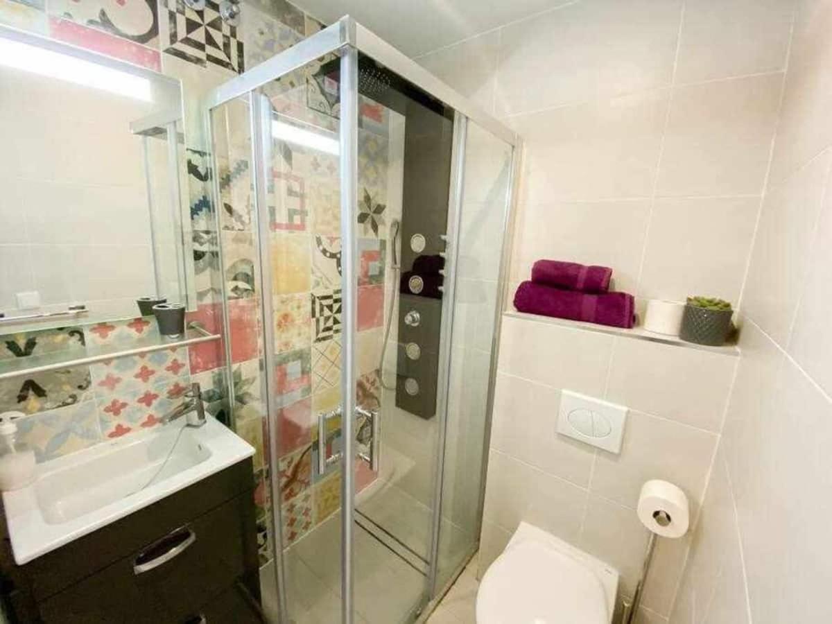 Apartment In Alicante Downtown/El Postiguet Beach Εξωτερικό φωτογραφία